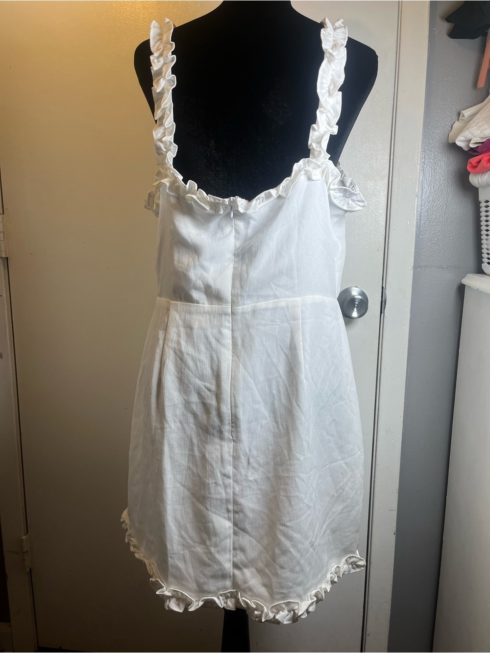 superdown White  Ruffle Strap Dress - Picture 6 of 10